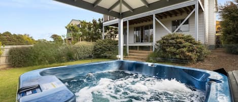 Bain à remous extérieur