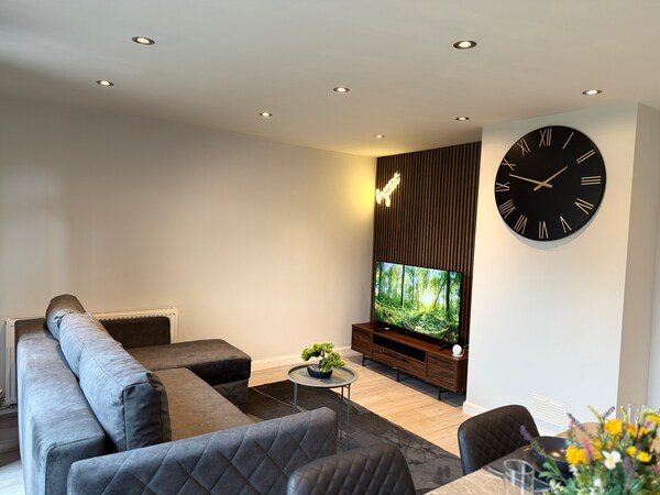 Harlow Cozy 3-bed House Retreat - Essex