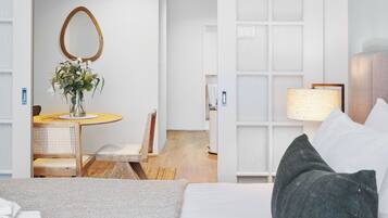 1 bedroom, desk, free WiFi, bed sheets