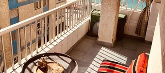 Charming 2-bedroom apartment with WiFi, AC in gorgeous Alexandria Governorate
