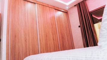 Apartment, 2 Bedrooms, Smoking | 2 bedrooms