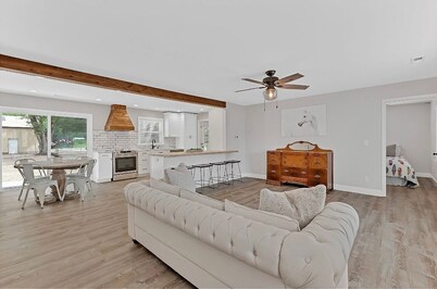 Charming 3BR/2BA home—peaceful country vibes, perfect for relaxing stays!