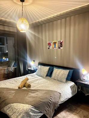 2 chambres, fer et planche à repasser, Wi-Fi, draps fournis