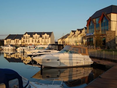 Leitrim Marina Hotel