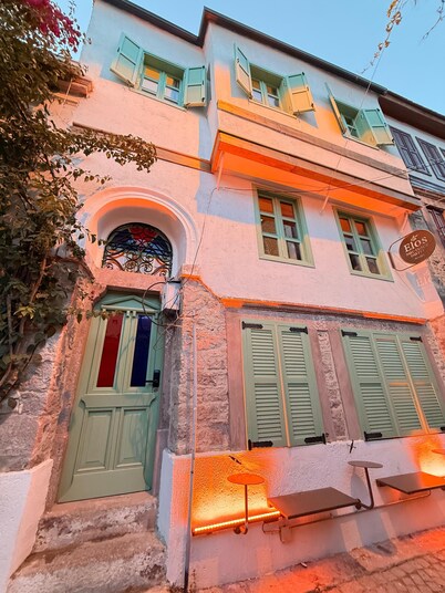 Elos Ayvalık Pansiyon