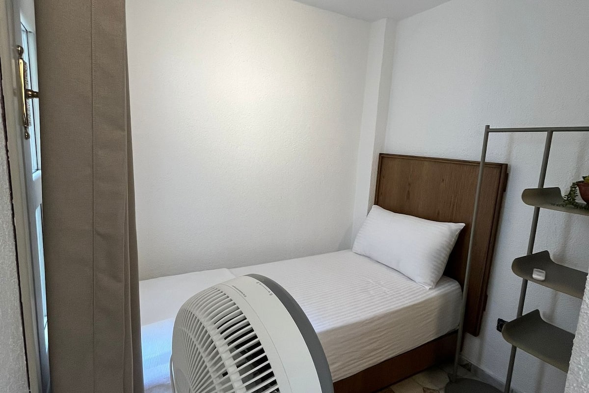 Chambre Simple Classique, patio | 1 chambre, literie de qualité supérieure, Wi-Fi gratuit, draps fournis