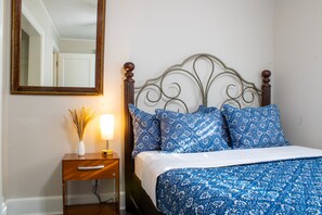 3 室のベッドルーム、アイロン / アイロン台、旅行用ベビーベッド、WiFi (無料)