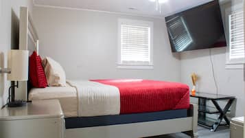 3 bedrooms, iron/ironing board, travel cot, free WiFi