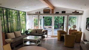 Unclassified image, 5 of 16, button - Charming Family Retreat in Hoyerswerda, Germany (Hoyerswerda)