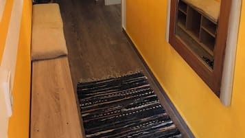 Apartment, 2 Bedrooms, Accessible, Terrace | Hallway