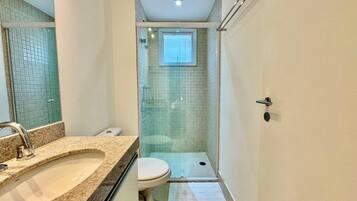 Comfort Apartment | Bathroom