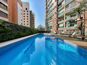 Departamento Confort | Alberca | Alberca al aire libre