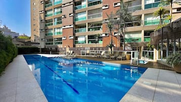 Departamento Confort | Alberca | Alberca al aire libre