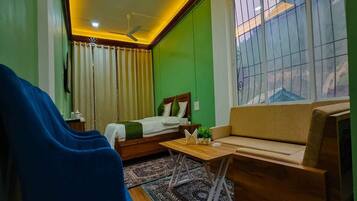 Deluxe Double Room, Mountain View | Free WiFi