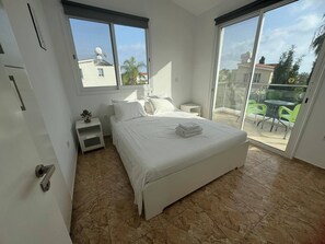 5 Schlafzimmer, Bügeleisen/Bügelbrett, WLAN, Bettwäsche