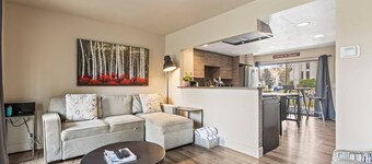 Moose Mgmt-Racquet Club 18: Downtown-Free Bus-BBQ