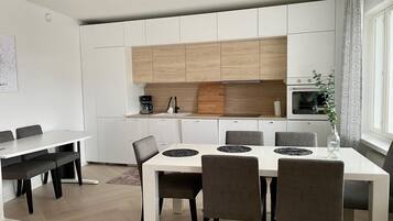 Comfort appartement, 2 slaapkamers, uitzicht op de stad | Privékeuken