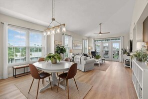 Interior - Private Gated Complex with pool, 1 block to St Aug (St. Augustine)