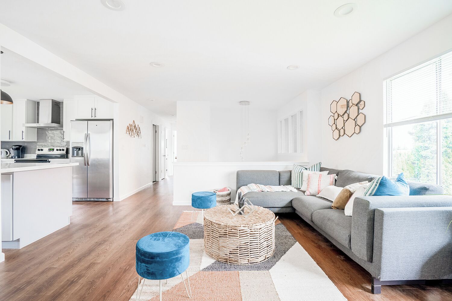 智能电视、壁炉