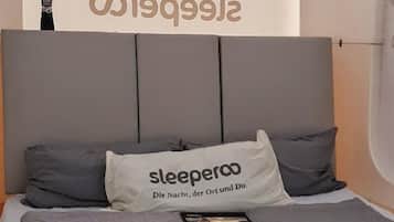 Comfort Tent, 1 Queen Bed, City View | Bed sheets