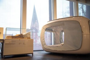 Comfort Tent, 1 Queen Bed, City View | Bed sheets