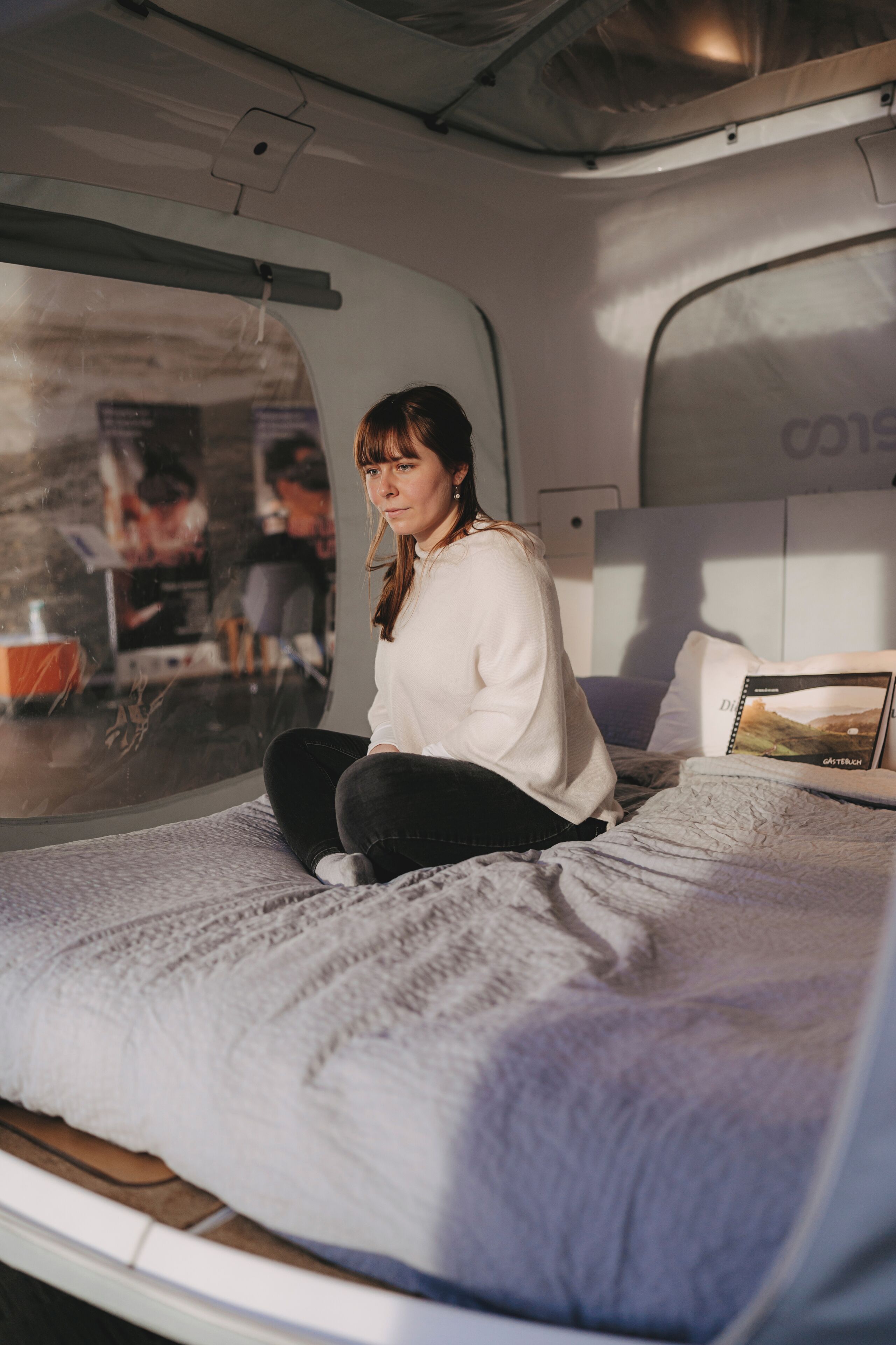 Comfort Tent, 1 Queen Bed, City View | Bed sheets