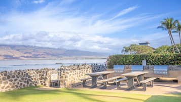 Condo, 2 Bedrooms | Outdoor dining