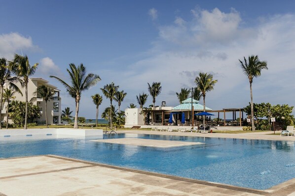 Apartment, 2 Bedrooms | Pool