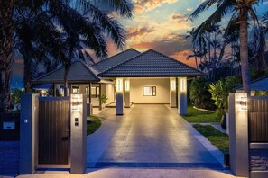 Exterior - Villa Waree minutes from the sea and beach (Pattaya)