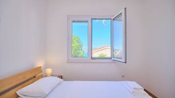 Apartment, Sea View | Free WiFi