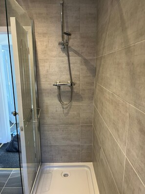 Bathroom - Riverside Retreat in Norton Village (Stockton-on-Tees)