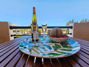 Outdoor dining - Aloha Banús Sea Views by Lica Homes (Marbella)