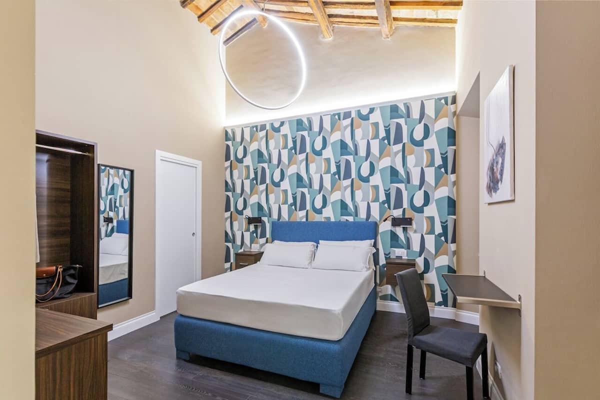 In-room safe, desk, iron/ironing board, free WiFi