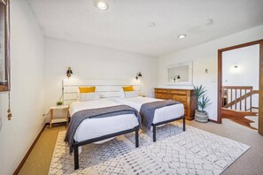 Exterior - Pet-friendly 3 Bedroom Townhome in Frisco - Short Drive to Breck! (Frisco)