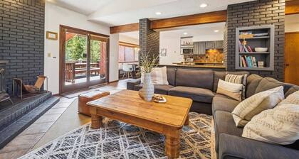 Pet-friendly 3 Bedroom Townhome in Frisco - Short Drive to Breck!