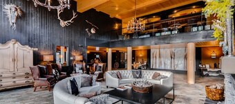 Bluesky Breckenridge Luxury 3 Bedroom Condo at Snowflake Lift
