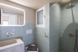 Apartment | 2 bedrooms - LIV - Artistic Rooftop Apartment in Pagrati (Athens)