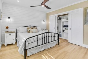 1 bedroom, iron/ironing board, free WiFi, bed sheets