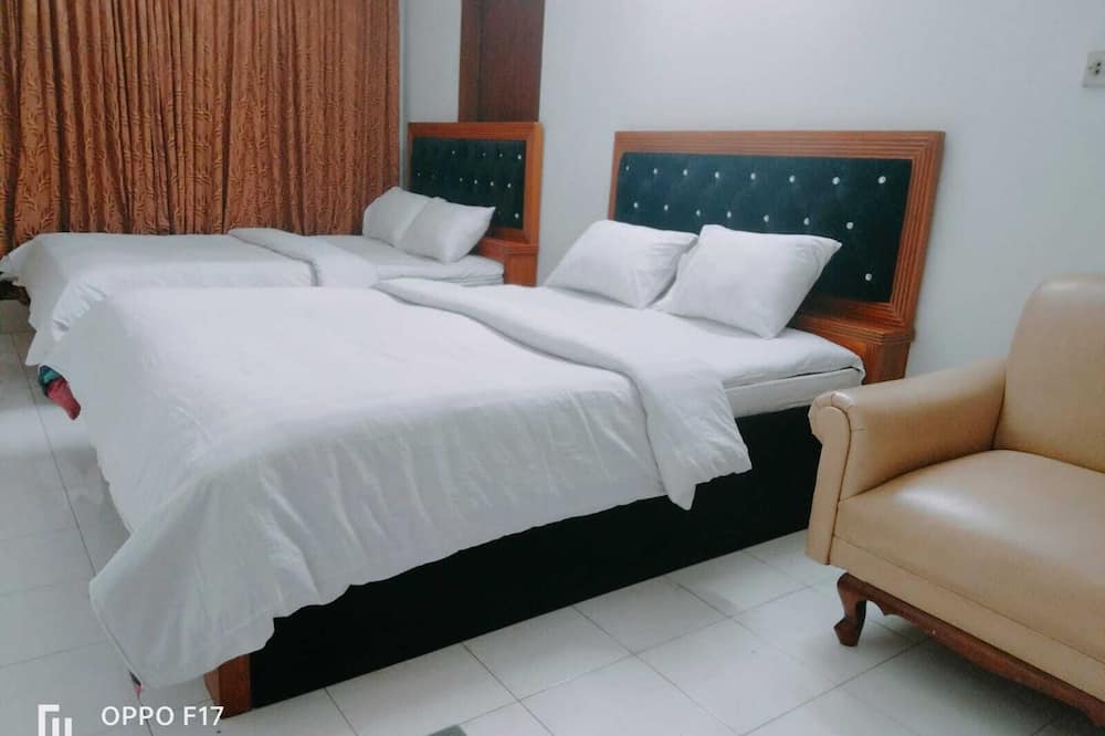 HOTEL GOLDEN BIRD