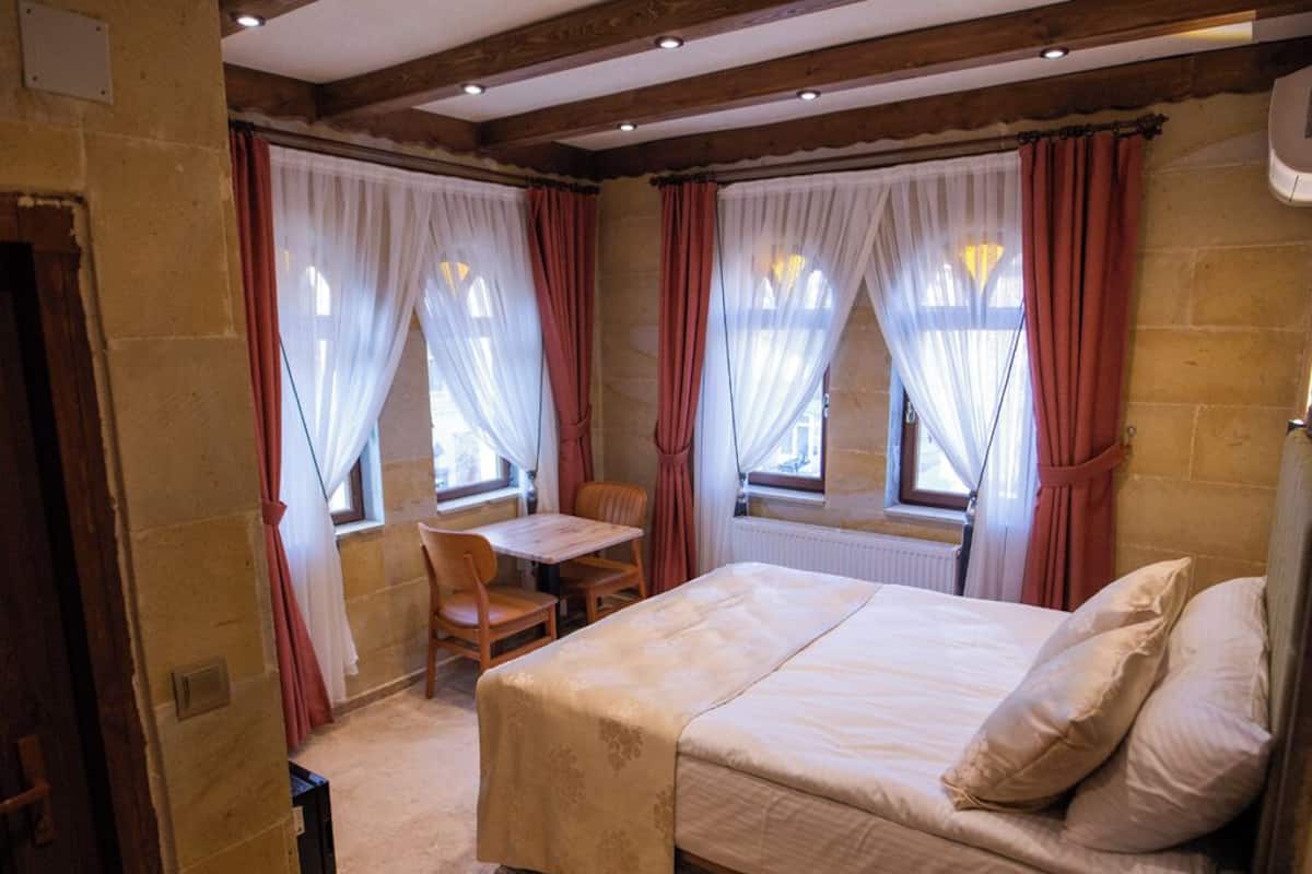 Chambre Deluxe, vue ville | Draps en coton égyptien, literie de qualité supérieure