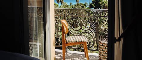 In-room safe, blackout curtains, soundproofing, iron/ironing board