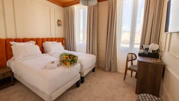Classic-Doppel- oder -Zweibettzimmer | Zimmersafe, Verdunkelungsvorhänge, schallisolierte Zimmer