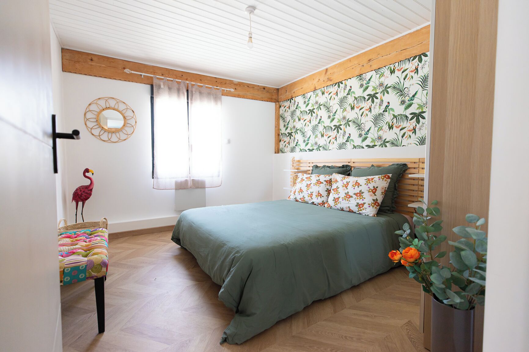 2 bedrooms, iron/ironing board, travel crib, bed sheets