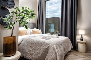 2 Schlafzimmer, Schreibtisch, Bügeleisen/Bügelbrett, kostenloses WLAN