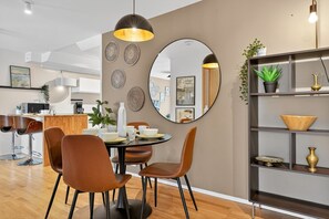 Dining - Prime Location Gem in the Heart of Reykjavík (Reykjavík)