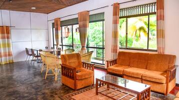 32-inch LED TV with satellite channels, books