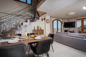 Appartement, vue mer | Restauration dans la chambre
