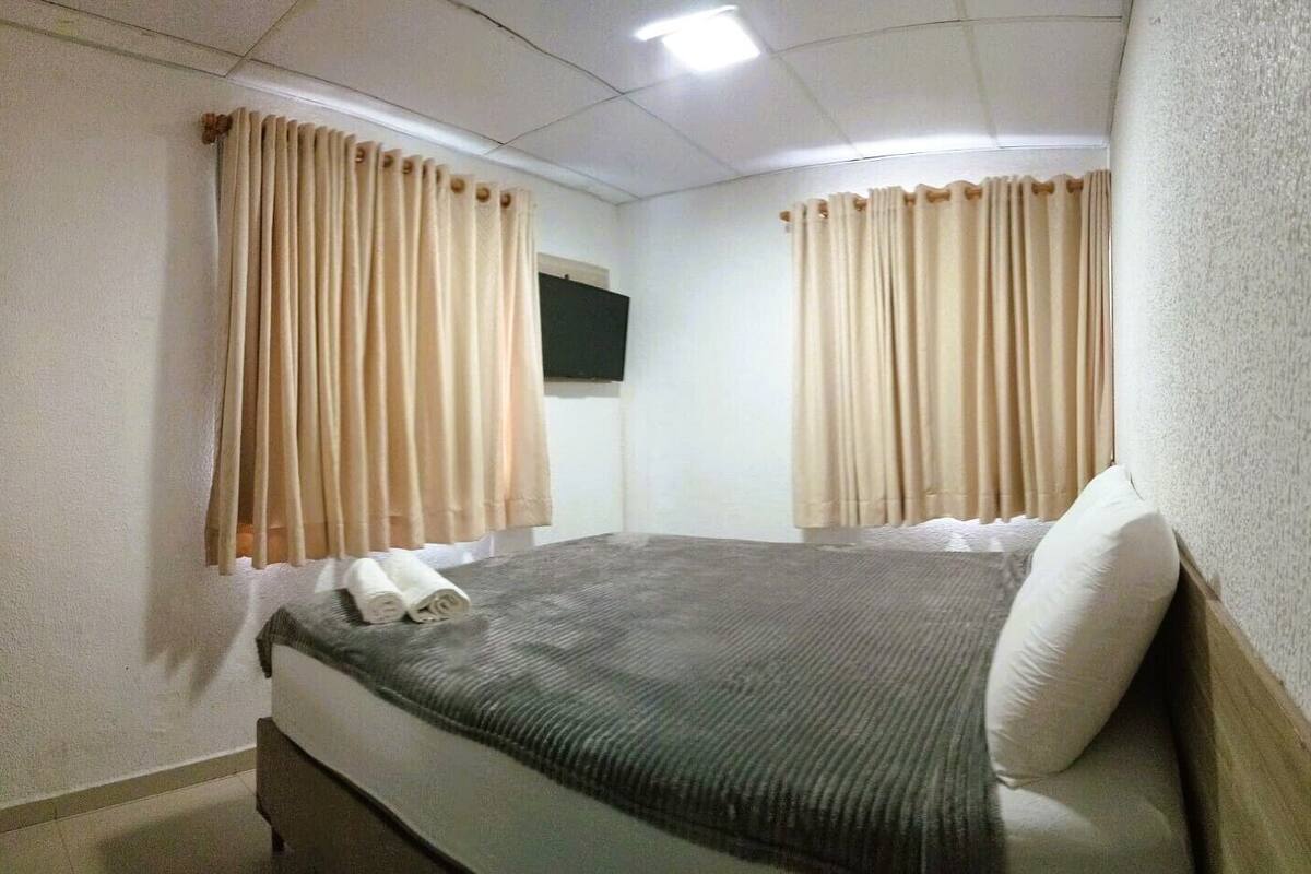 Economy Double Room | Desk, WiFi (free)