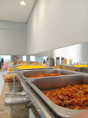 Free daily buffet breakfast