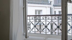 Exterior - 1BR Near Eiffel & Les Invalides (Paris)